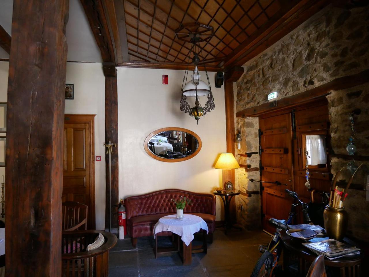 Oikia Alexandrou Traditional Inn Arnaia Exterior photo